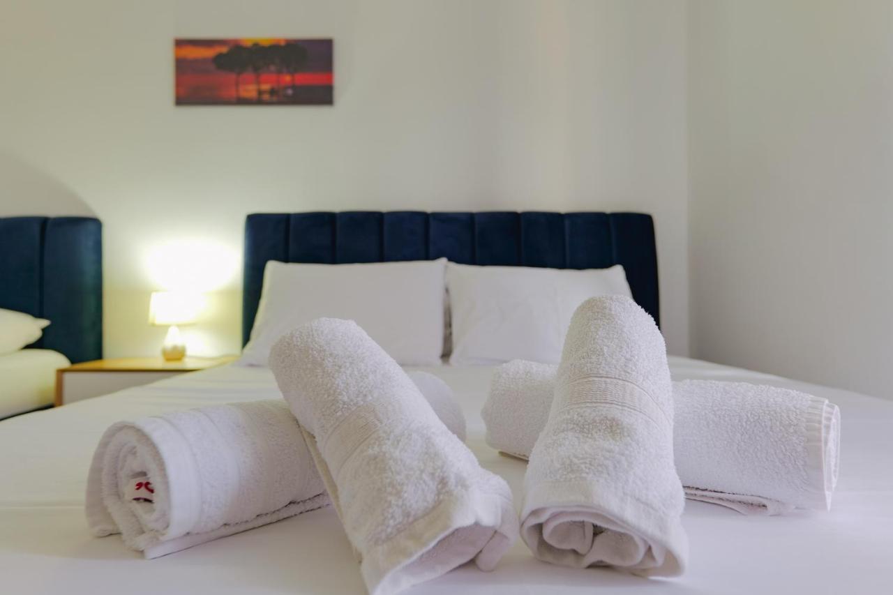 Violeta Apartments קסאמיל מראה חיצוני תמונה