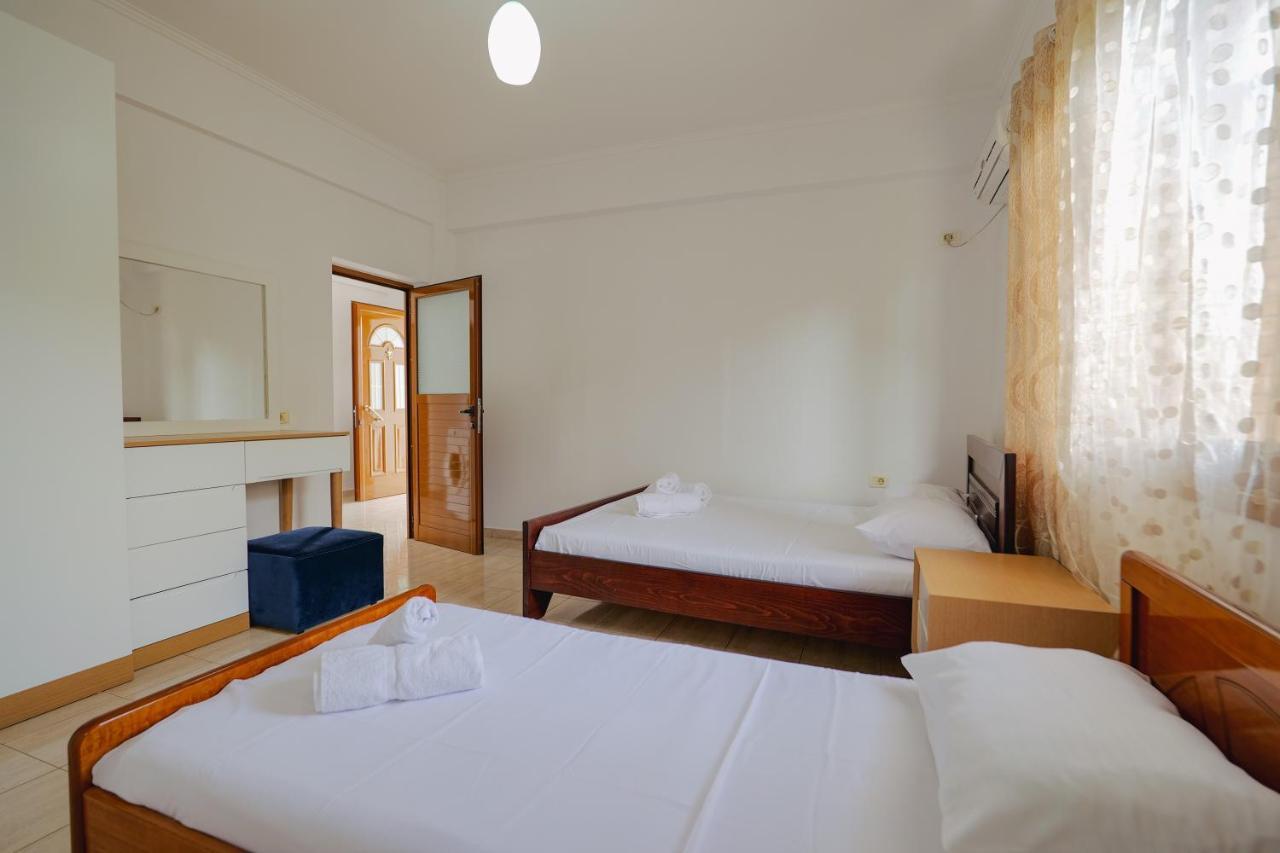 Violeta Apartments קסאמיל מראה חיצוני תמונה