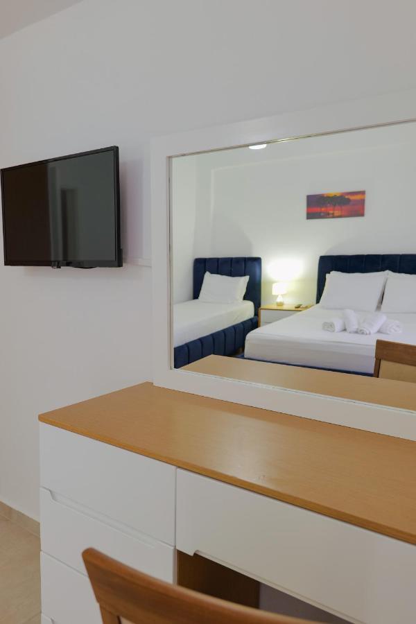 Violeta Apartments קסאמיל מראה חיצוני תמונה